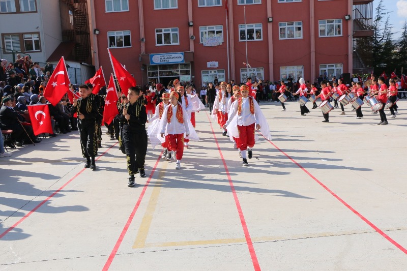 Cumhuriyetimizin 100. Yılı İlçemizde Coşkuyla Kutlandı.