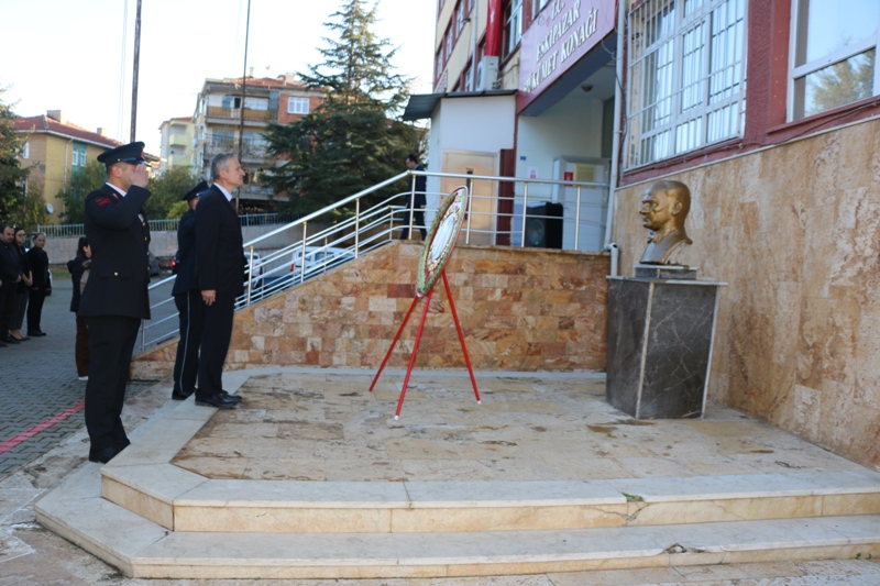 Ulu Önder Gazi Mustafa Kemal Atatürk, Ölümünün 85. Yıl Dönümünde Düzenlenen Törenle Anıldı.